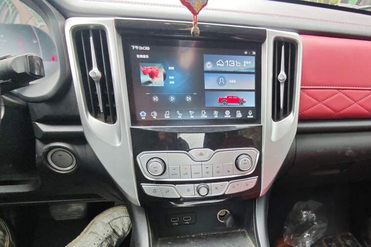 Used Great Wall Poer 2020 2.0T Off-Road Version Automatic Gasoline Four-Wheel Drive High-End Edition GW4C20B Audio And AC Panel