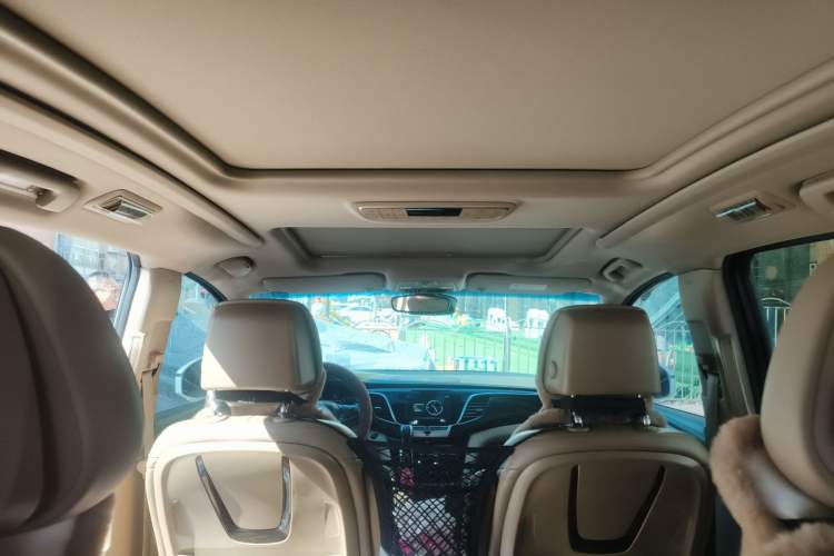 Used Buick GL8 2017 ES 28T Flagship Model China V Standard
