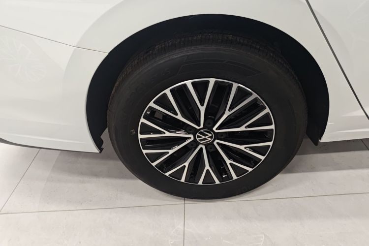 Used Volkswagen Sagitar 2025 Facelift 200TSI DSG Flyover Edition
