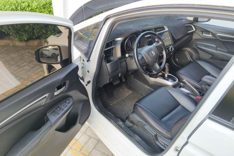 Used Honda Fit 2018 1.5L CVT Trendy Run+ Edition
