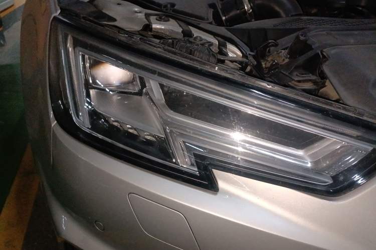 Used Audi A4L 2019 40 TFSI Fashion Edition China VI Emission Standard