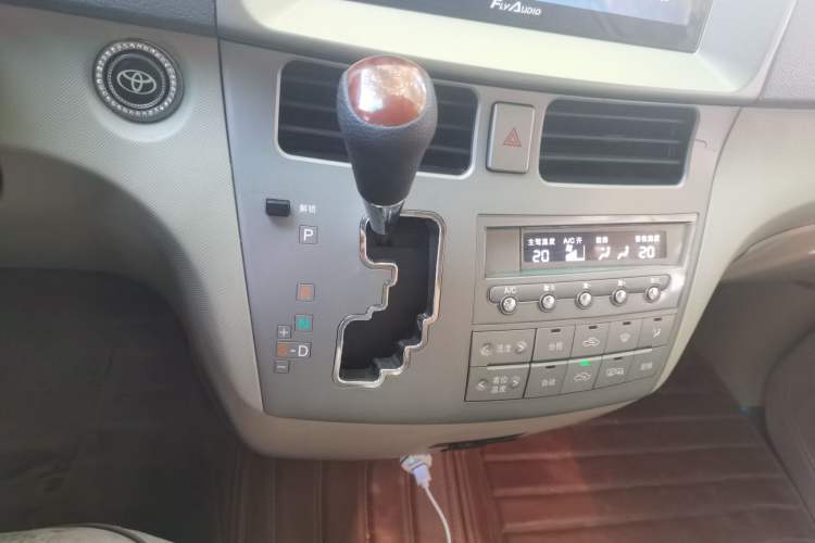 Used BYD M6 2015 2.4L Automatic Prestige Edition