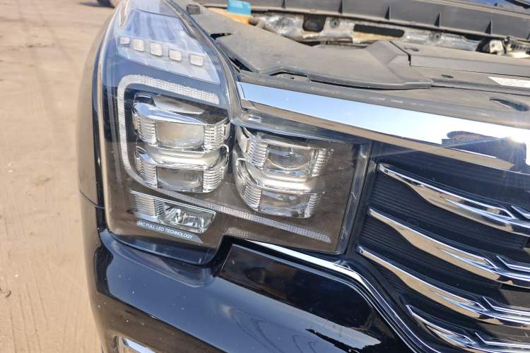 Used GAC Trumpchi GS8 2019 390T Two-Wheel Drive Luxury Smart Connectivity Version (7 Seats) Right Front Headlight