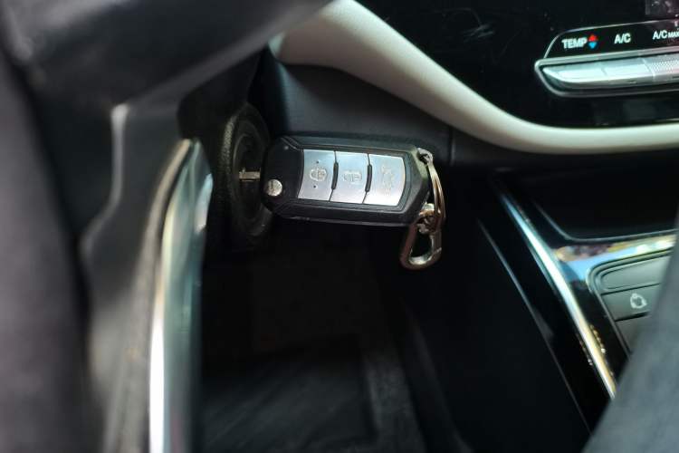 Used GAC Trumpchi M6 2019 270T DCT Elite Edition (7-seater) China VI