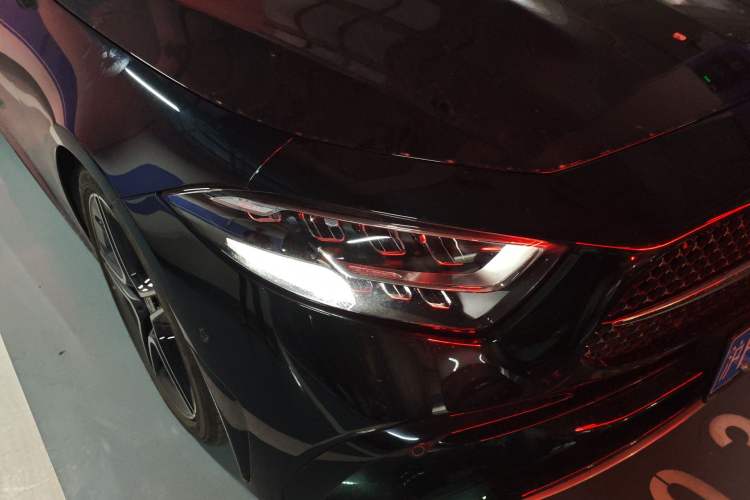 Used Mercedes-Benz CLS 2023 Refreshed CLS 300 Dynamic Edition Right Front Headlight