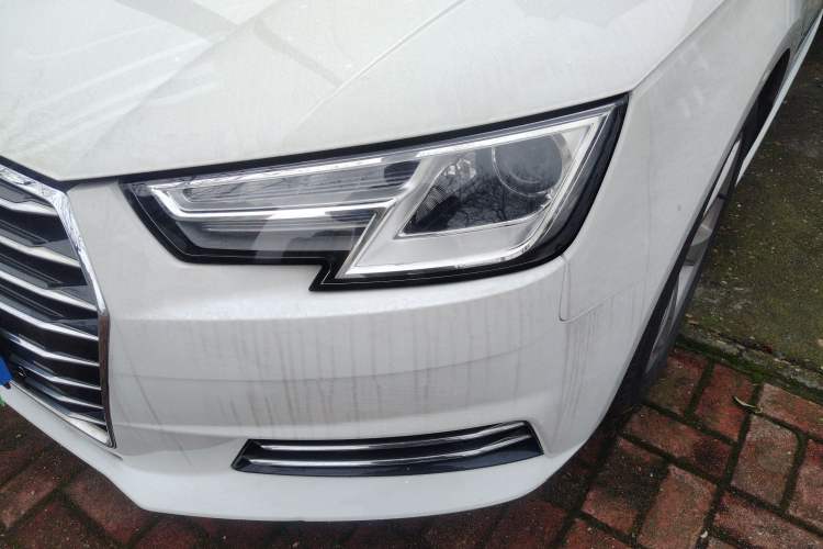 Used Audi A4L 2018 30th Anniversary Edition 30 TFSI Ambition Model
