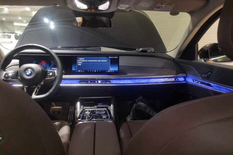 Used BMW i7 2023 eDrive50L Leading M Sport Package

