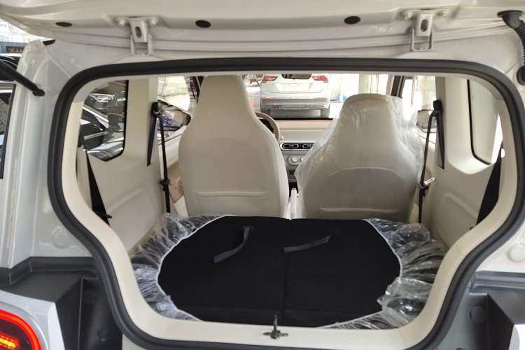 Used Wuling Hongguang MINIEV 2024 3rd Generation 215km Youth Edition Trunk
