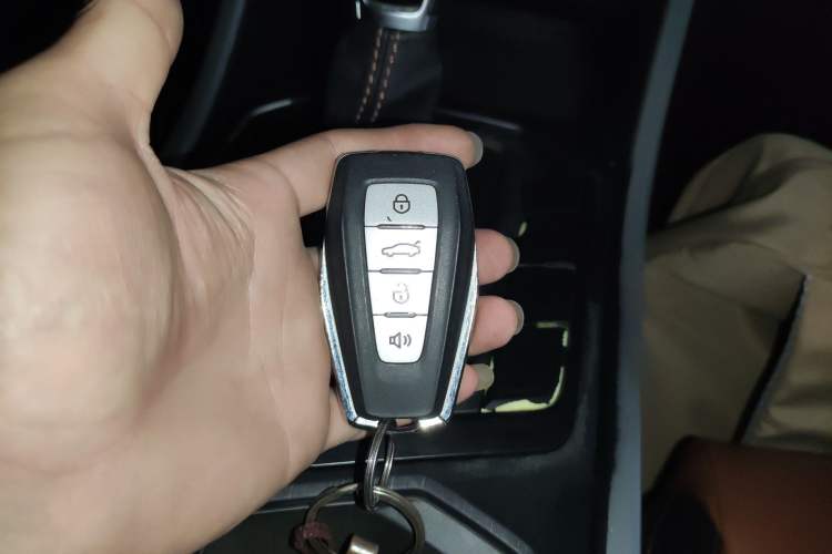 Used Geely Auto Vision X6 2020 1.4T CVT Luxury Edition