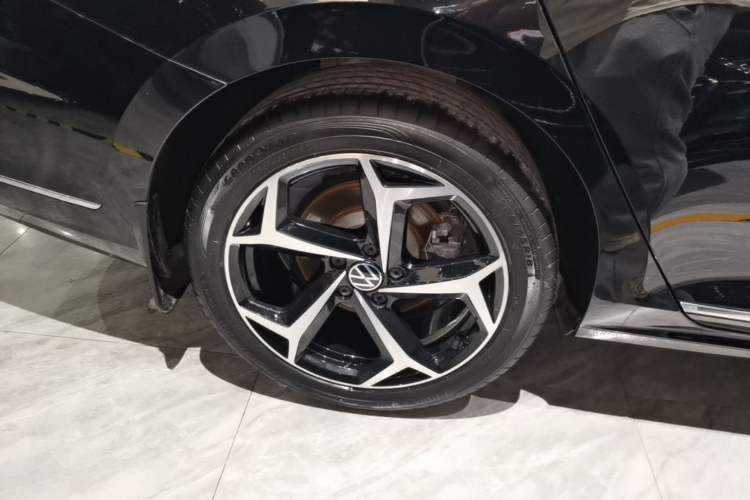 Used Volkswagen Passat 2024 330TSI Starry Elite Edition
