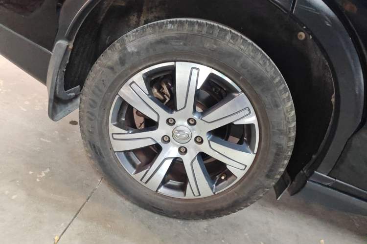 Used GAC Trumpchi GS7 2017 320T Four-Wheel Drive Luxury Smart Connectivity Model
