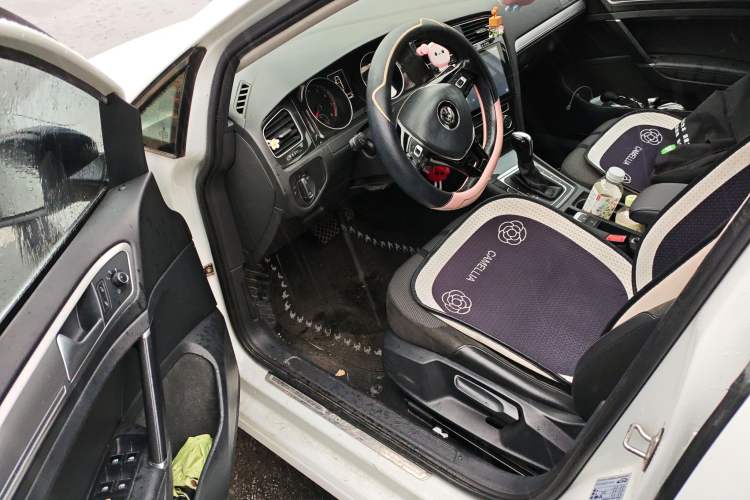 Used Volkswagen Golf 2018 1.6L Automatic Comfort Model
