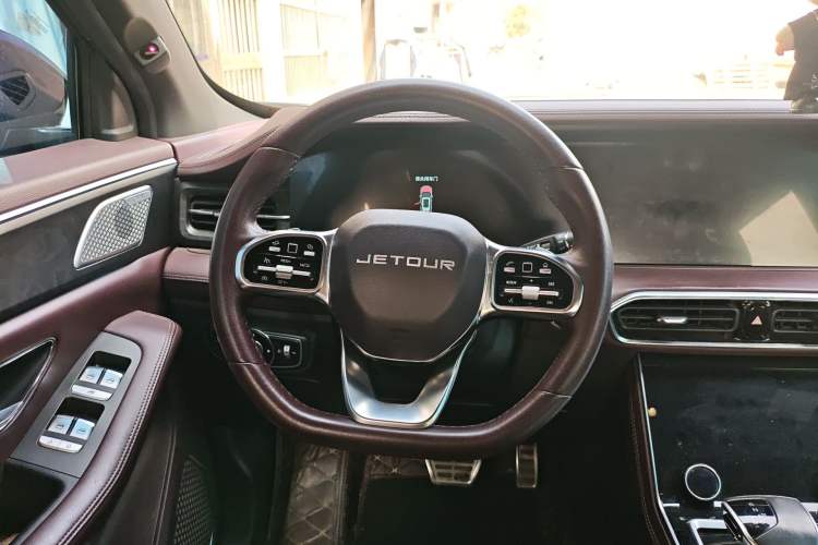 Used JETOUR X90 2022 Zilong 2.0T DCT Wushen Edition 7-Seater Steering Wheel
