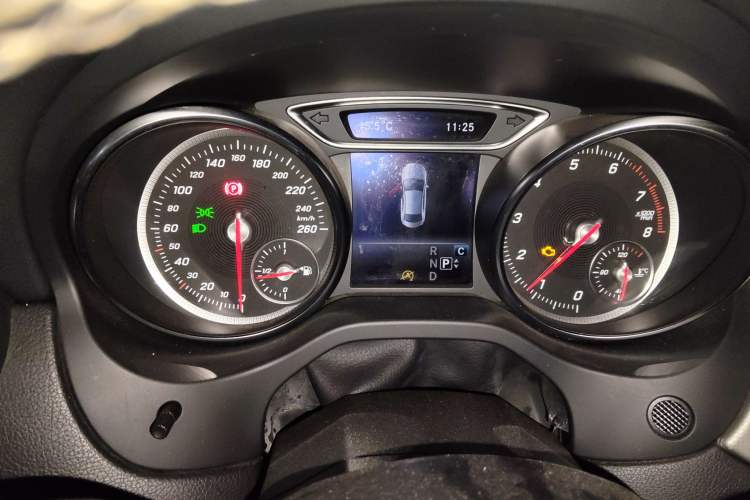 Used Mercedes-Benz CLA 2017 Facelifted CLA 200 Stylish Edition