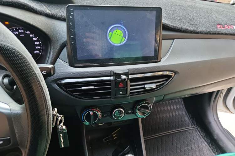 Used Hyundai Celesta 2018 1.6L Automatic GL Enjoyment Version China V Standard