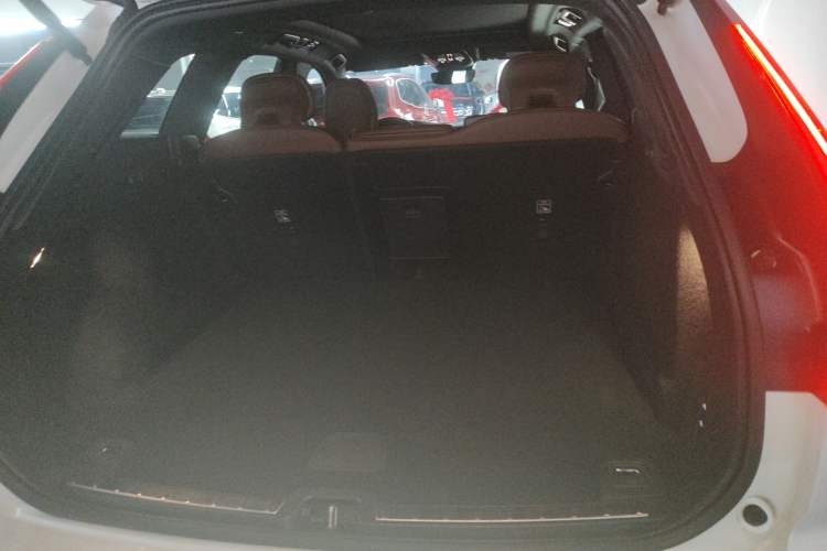 Used Volvo XC60 New Energy 2024 T8 Plug-in Hybrid Long-Range All-Wheel Drive Smart Luxury Edition