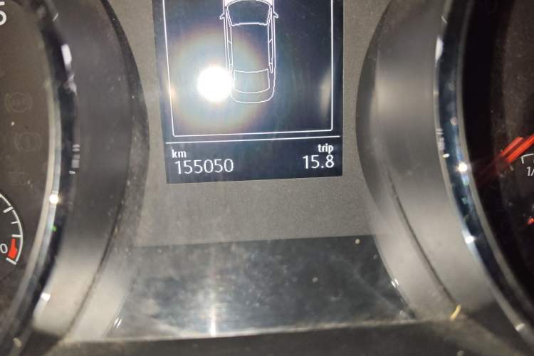 Used Volkswagen Lamando 2017 280TSI DSG Comfort Edition Odometer Close Up