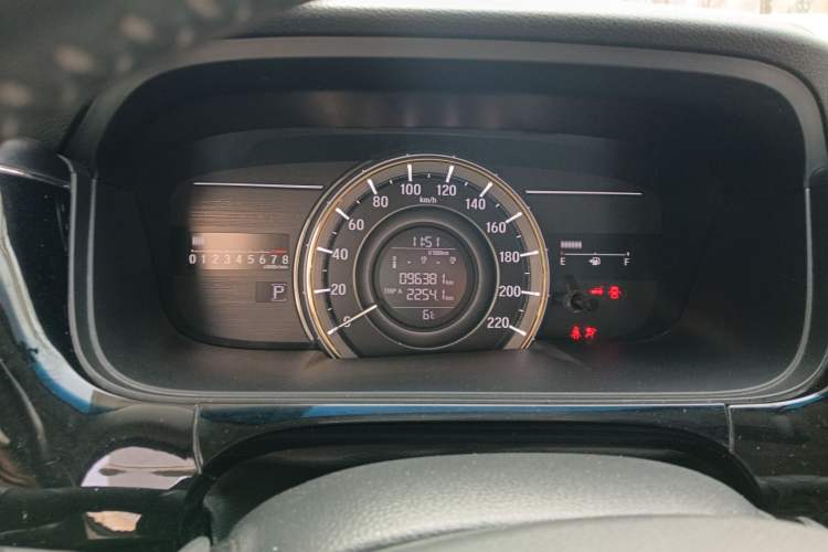 Used Honda Elysion 2016 2.4L Style Edition
