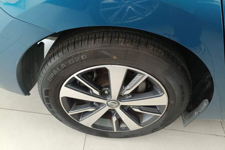 Used Nissan Lannia 2016 1.6L CVT Cool Edition Right Rear Wheel Hub