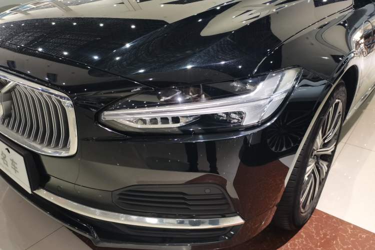 Used Volvo S90 New Energy 2021 T8 eDrive Hybrid Zhiyi Luxury Edition
