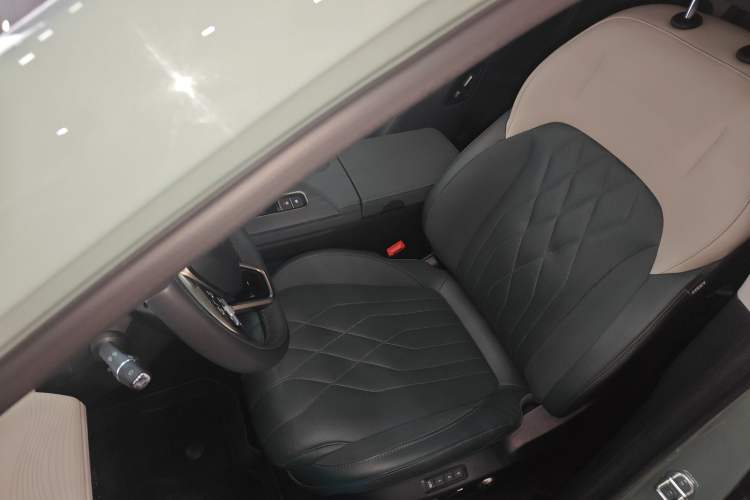 Used JETOUR Shanhai Shanhai L9 2024 1.5TD 2DHT Max 7-Seater