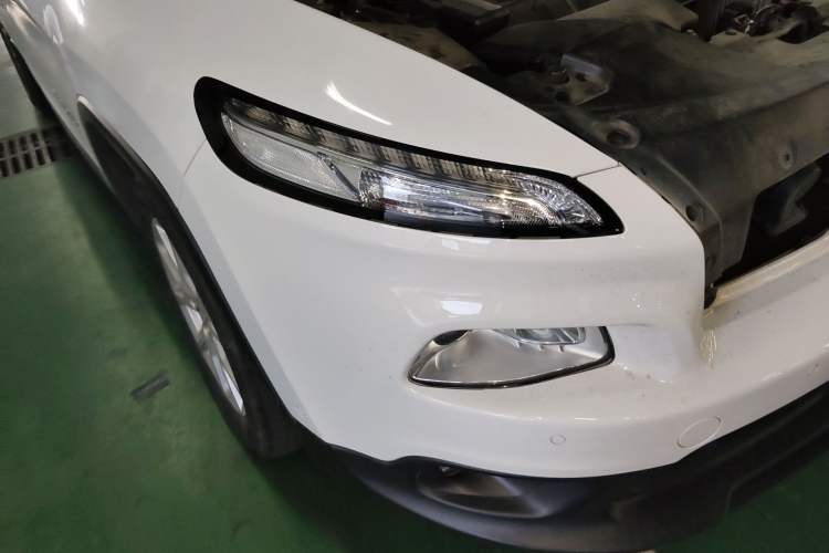 Used Jeep Cherokee 2016 2.4L Leading Edition