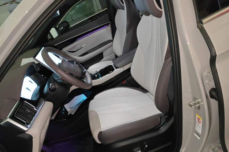 Used BYD Song PLUS New Energy 2025 DM-i Smart Drive 112KM Prestige Model