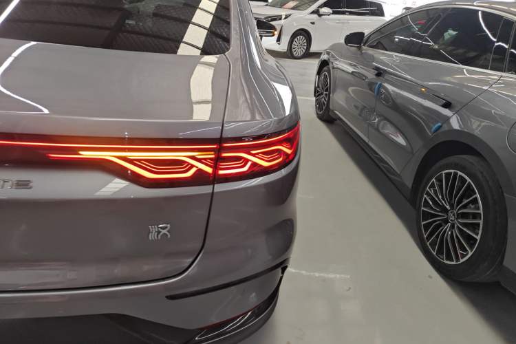 Used BYD Han 2022 DM-i 121KM Luxury Model
