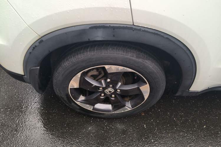 Used Honda Vezel 2015 1.8L CVT 2WD Luxury Model