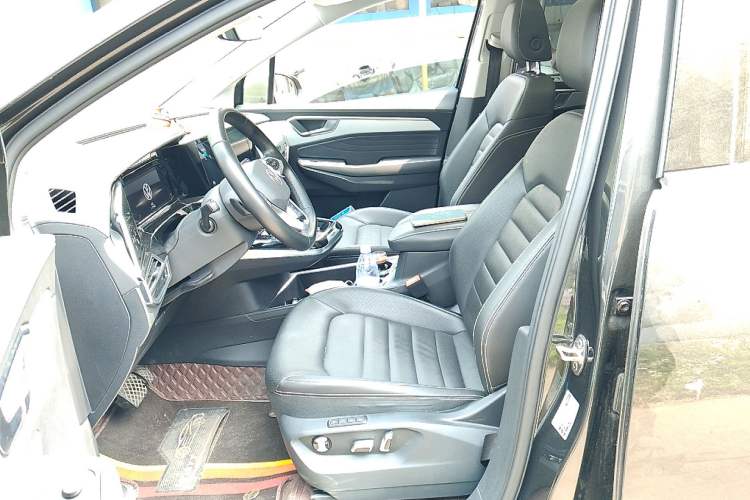 Used Volkswagen Talagon 2023 Facelift 380TSI All-Wheel-Drive Luxury Jiajing Pro 6-Seater Left Front Seat
