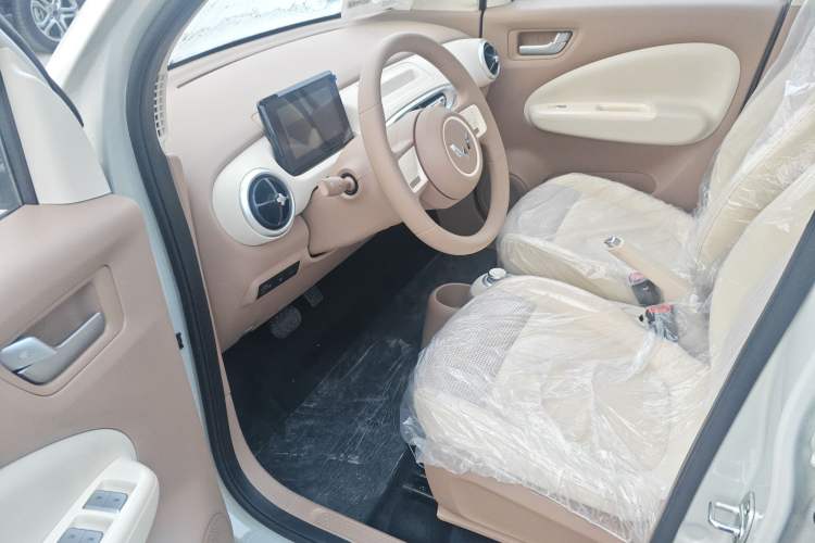 Used Wuling Hongguang MINIEV 2025 Four-Door Version Advanced Edition
