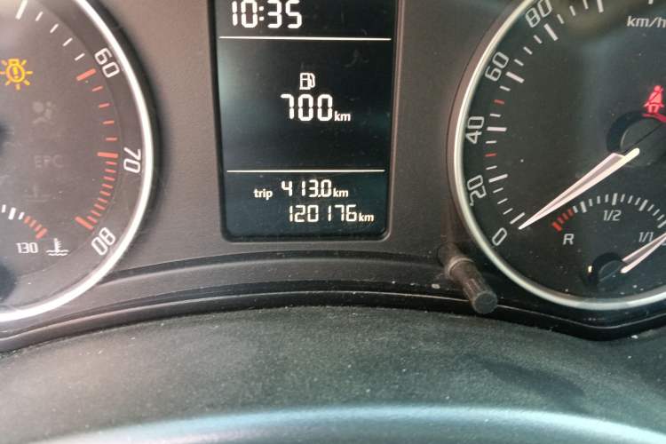 Used Skoda Octavia 2015 Classic Model 1.6L Manual Yijie Edition
