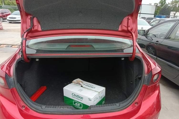 Used Mazda Mazda 3 Axela 2017 Sedan 1.5L Automatic Comfort Model Emission Standard China V