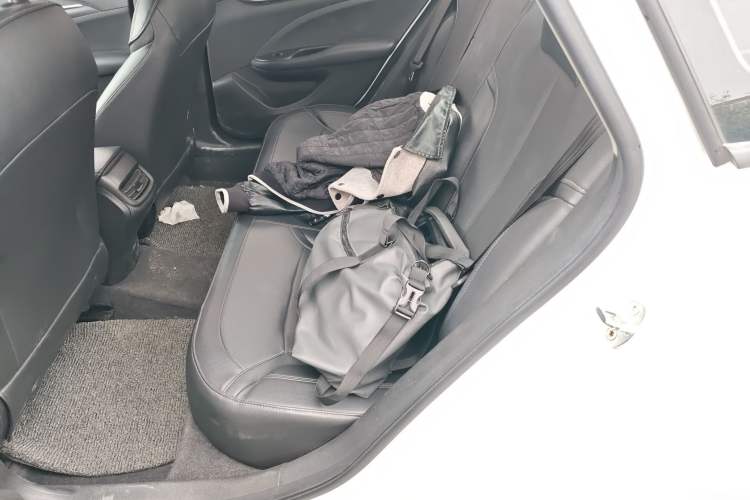 Used Buick GT 2021 Revised Version 1.3T Automatic Mild Hybrid Elite Edition Left Rear Seat