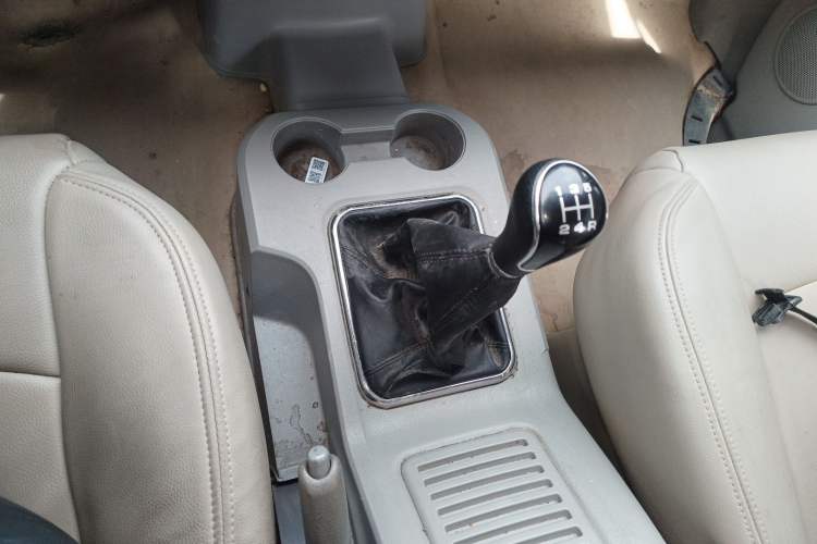 Used FORTHING Lingzhi 2017 M3L 1.6L 7-Seater Comfort Model