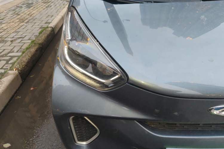 Used Chery Little Ant 2021 200 000-Yuan Ant Fan Edition Energized Version Lithium Iron Phosphate 301 km Right Front Headlight