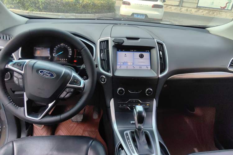 Used Ford Edge 2016 EcoBoost 245 Two-Wheel-Drive Titanium 7-Seater