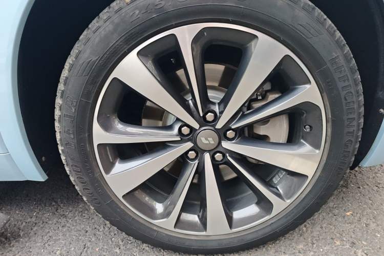 Used Li Auto ONE 2020 Extended-Range 6-Seater Version
