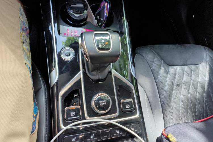 Used Hongqi HS5 2022 Revised Version 2.0T Smart Connect Flagship Edition