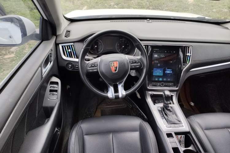 Used Roewe RX5 2018 20T Two-Wheel Drive Automatic Internet Smart Edition