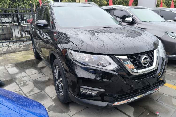 Used Nissan X-Trail 2017 2.5L CVT Leading Edition 4WD
