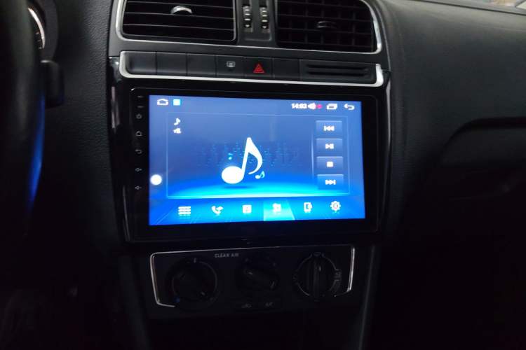 Used Volkswagen Polo 2016 1.6L Automatic Comfort Model