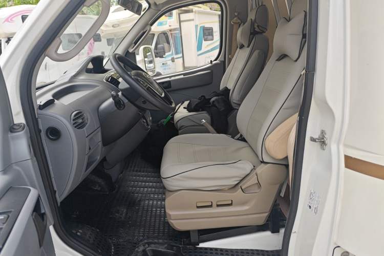 Used SAIC MAXUS V80 RV  Left Front Seat