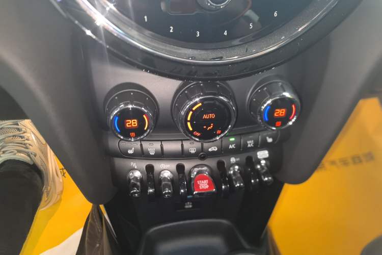 Used MINI 2023 2.0T COOPER S CABRIO Coastal Edition
