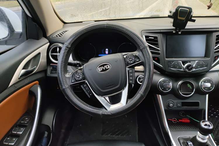 Used BYD Song 2016 1.5TI Manual Luxury Model
