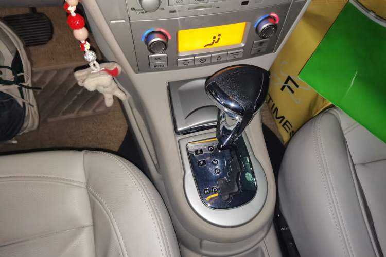 Used Citroen C-Quatre 2011 Hatchback 1.6L Automatic Yueya Model Gear Lever