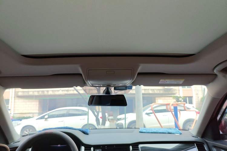 Used Skoda Kodiaq GT 2019 TSI380 4x4 Luxury Edition China VI Standard Headliner