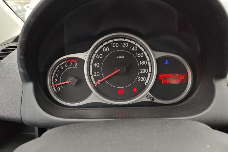 Used Mazda 2 2011 XuanDong 1.5L Automatic Fashion Edition Instrument Cluster