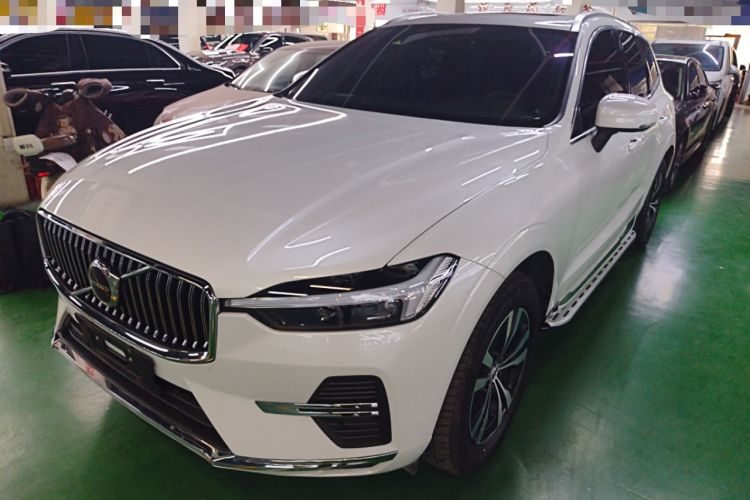 Used Volvo XC60 2023 B5 4x4 Smart Luxury Edition