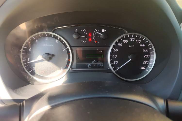 Used Nissan Sylphy 2019 1.6XV CVT Smart Connect Luxury Edition China VI Standard Instrument Cluster